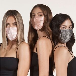 New Slip mask in blush